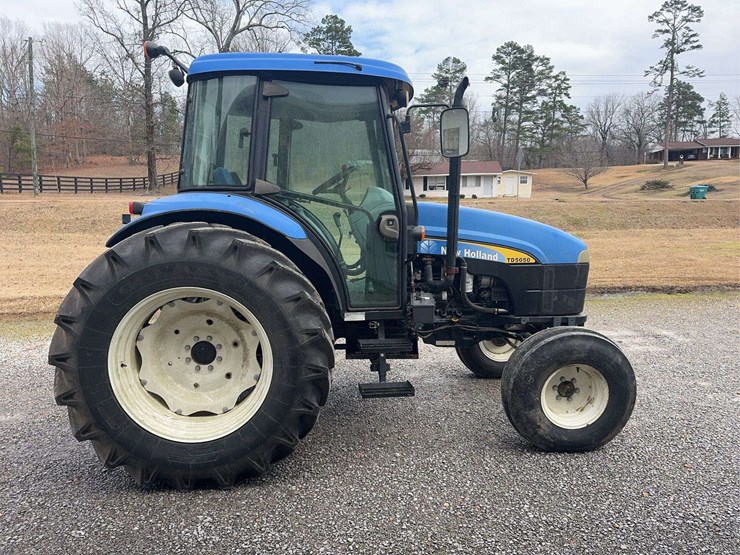 new-holland-5030-image-6