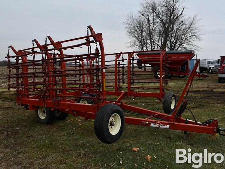 mcfarlane-hdl-10-34-44-34'-8-bar-spike-tooth-harrow-image-3