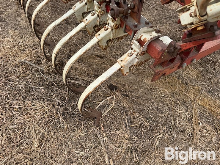 18'-wide-field-cultivator-image-14