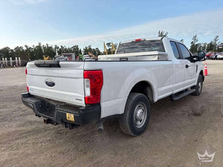 2017-ford-f250-image-3