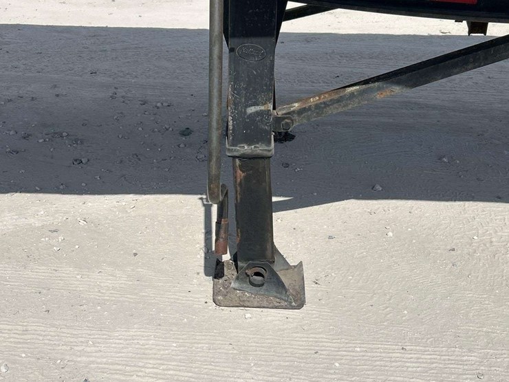 2002-48ft.-t/a-flatbed-trailer-image-5