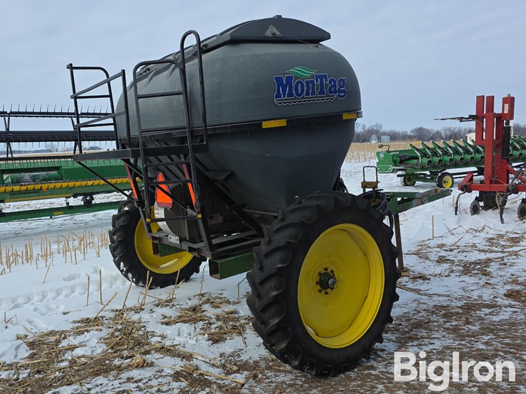 montag-dry-fertlizer-cart-image-5