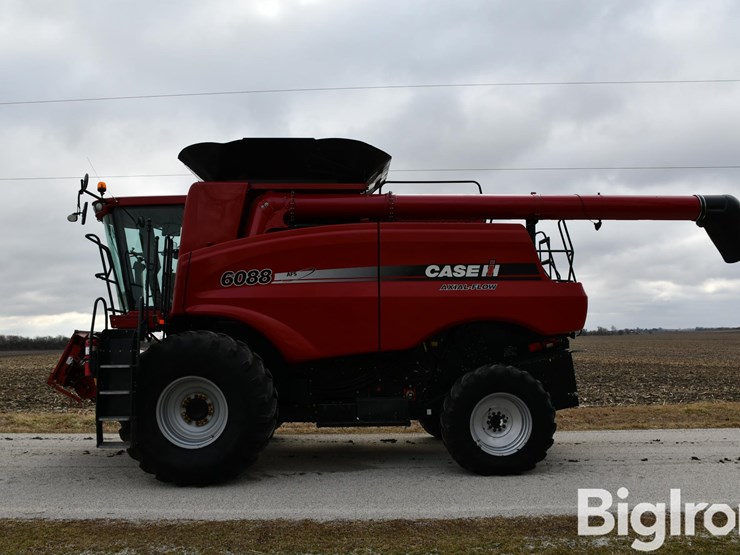 2011-case-ih-6088-image-8