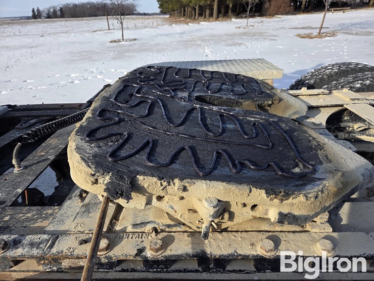 2004-sterling-at9500-image-20