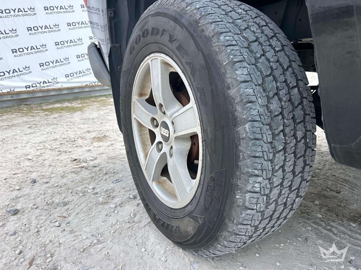 2017-toyota-tundra-image-31