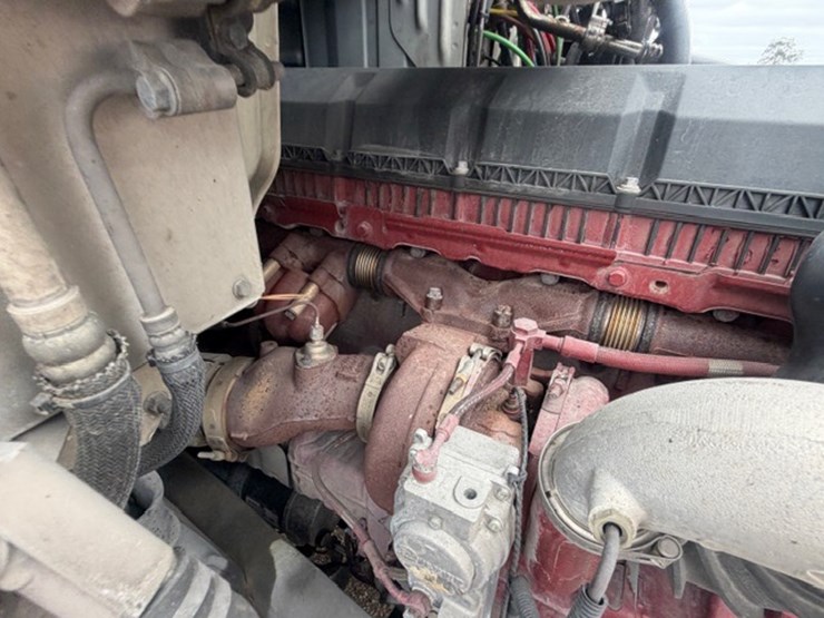 #227-•-2020-mack-anthem-image-105