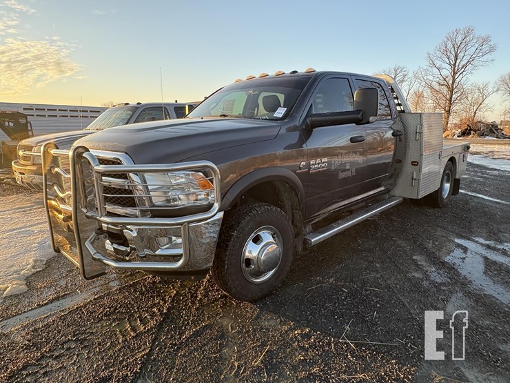 2017-dodge-ram-3500hd-image-1