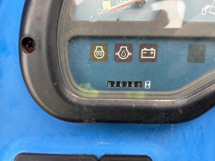 new-holland-tc35-image-25