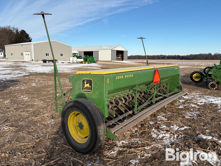 john-deere-8300-image-7