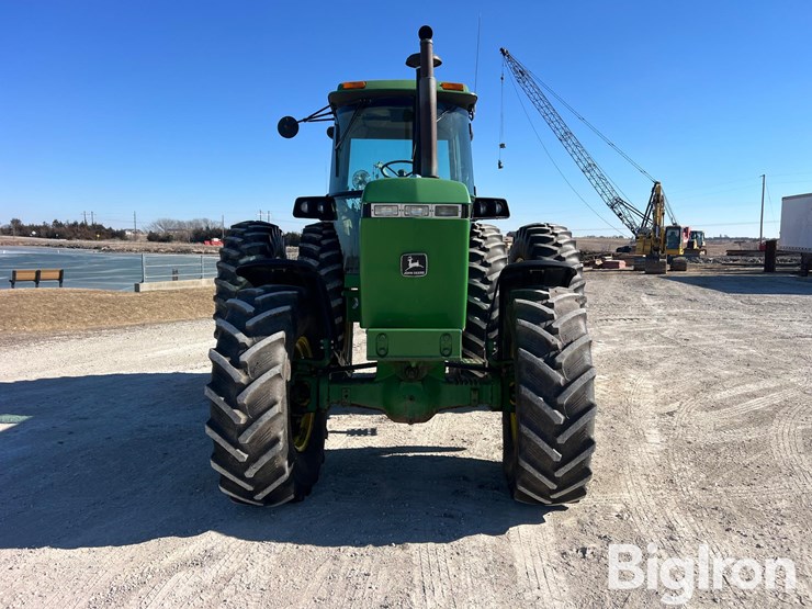 1990-john-deere-4455-image-2