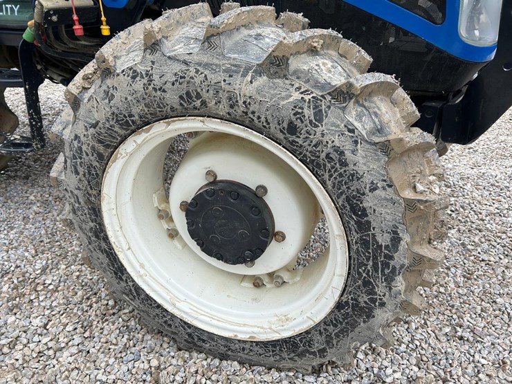 new-holland-powerstar-75-image-11