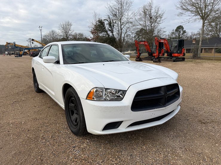 #768-•-2011-dodge-charger-image-2