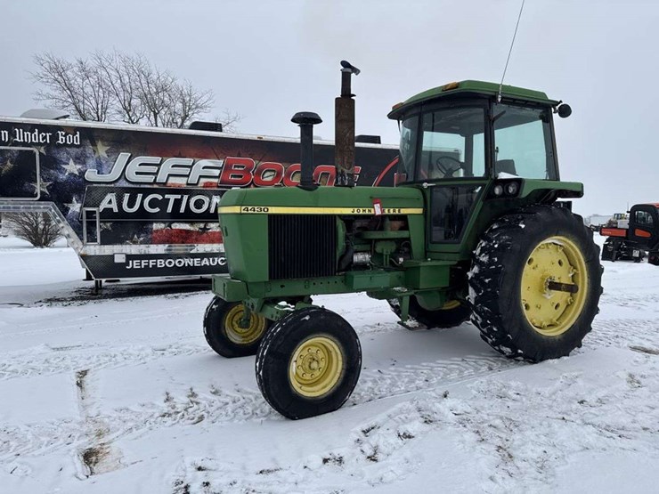 john-deere-4430-image-1