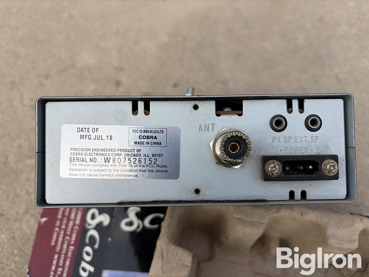 cobra-25-ltd-professional-cb-radio-image-16