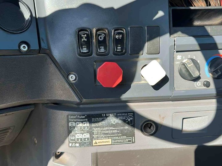 2012-mack-chu-(pinnacle)-image-9