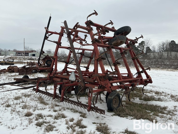 international-4800-image-5