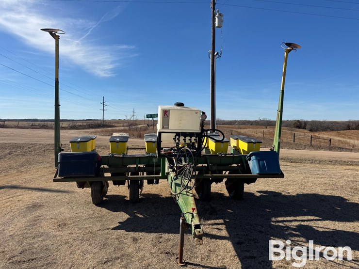 john-deere-7000-image-2