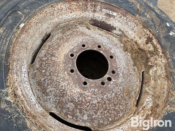 11-24.5-tires-image-13