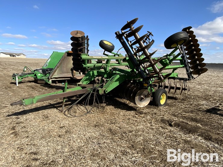 john-deere-630-image-1