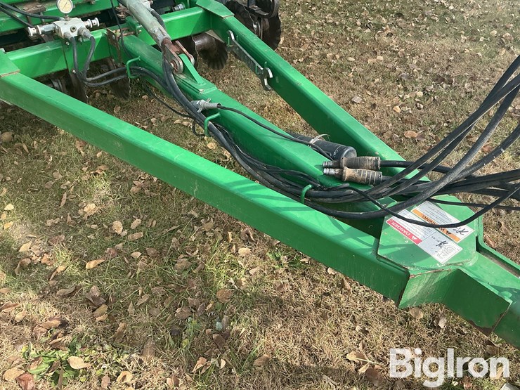 great-plains-3000tt-image-11