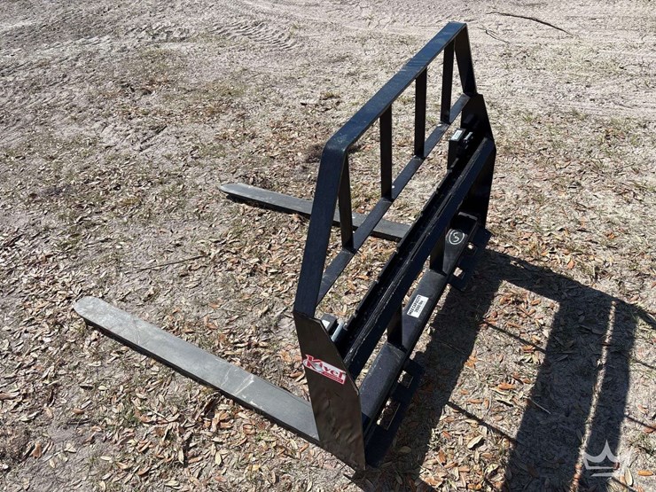 2025-kivel-48in-forks-and-frame-skid-steer-attachment-image-3