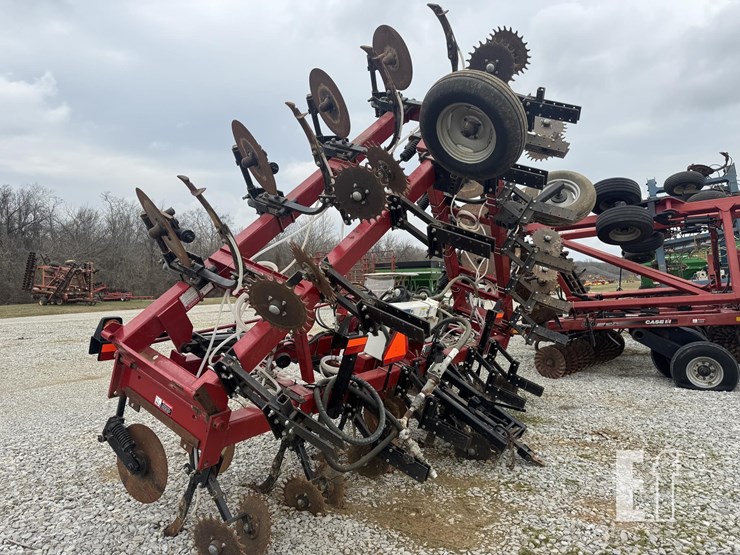 case-ih-5300-image-10