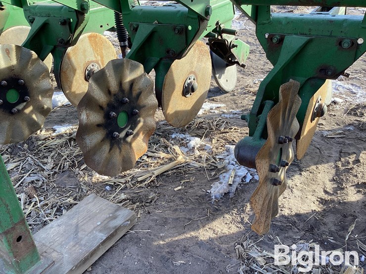 14r20"-dry-fertlilizer-applicator-image-19