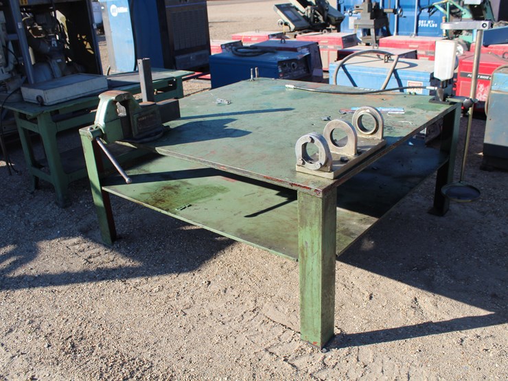 #3491-•-steel-work-table-with-vise,-pressure-gauge-image-1