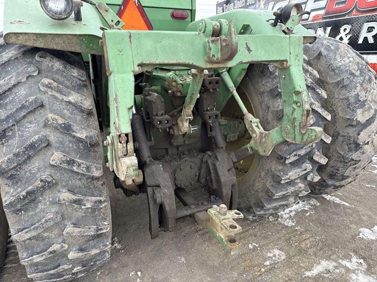 john-deere-8440-image-11
