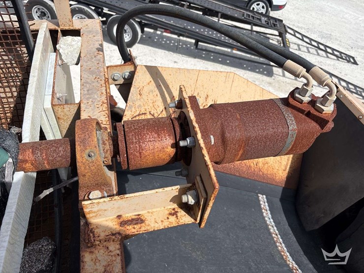 screen-usa-trom-6090-image-11