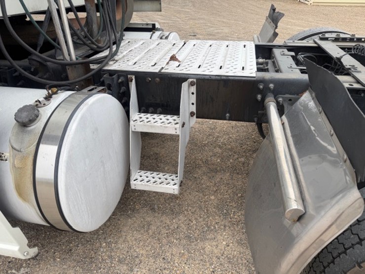 #227-•-2020-mack-anthem-image-19