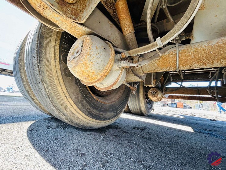 2001-utility-53-ft-image-33