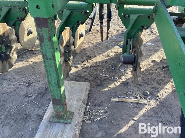 14r20"-dry-fertlilizer-applicator-image-9