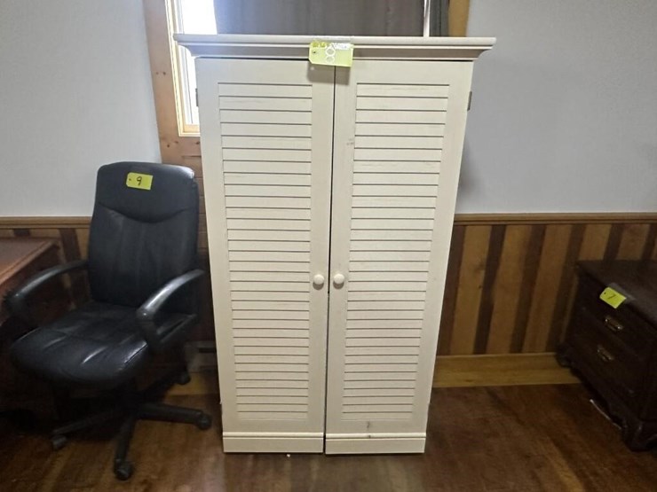 wooden-armoire-image-1