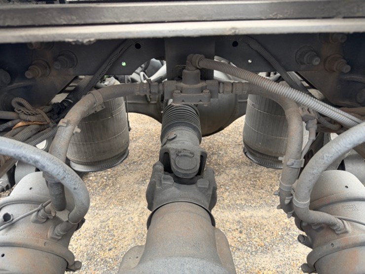 2016-international-prostar-image-10