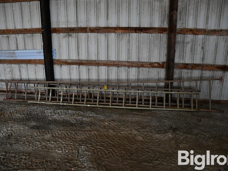 wooden-ladders-image-2