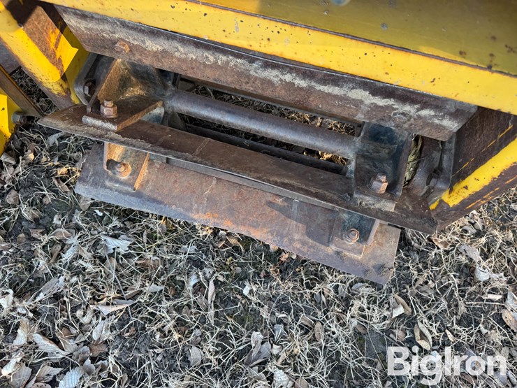 buffalo-52101030-8r30-stalk-chopper-image-12