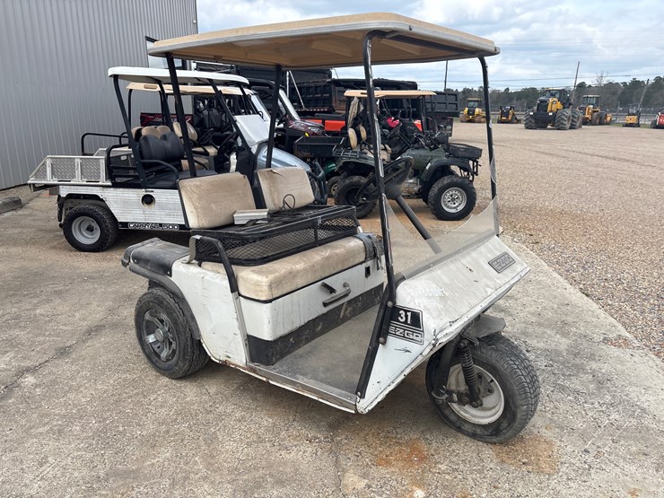 #79-•-ez-go-3-wheel-golf-cart-|-no-title-image-2