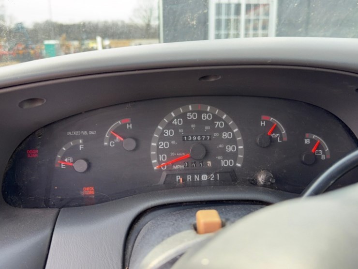 1996-ford-f150-xl-image-12