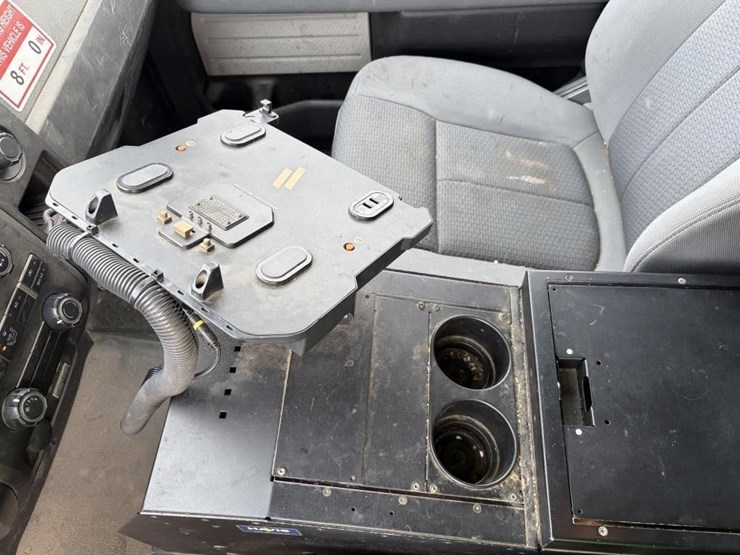 2014-ford-f150-xl-image-15