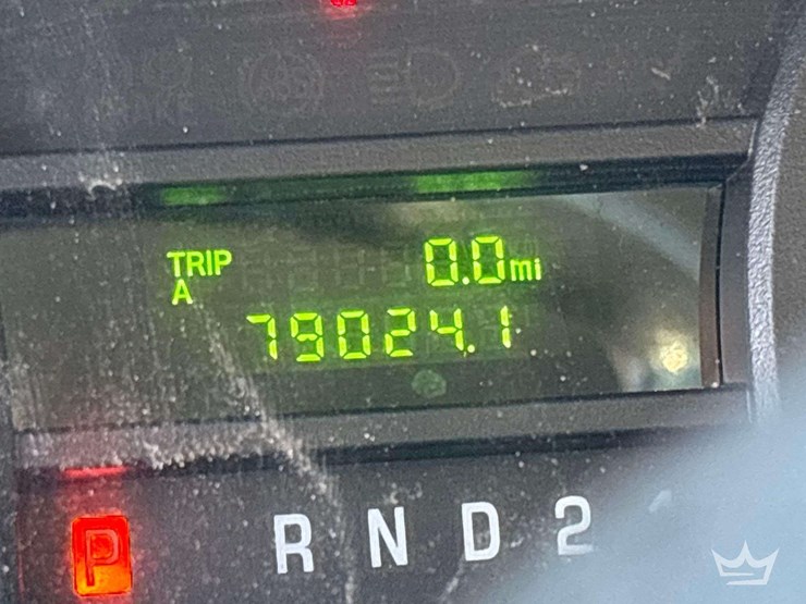 2011-ford-e350-image-6