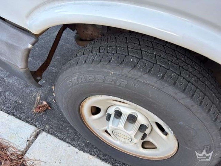 2007-chevrolet-express-2500-image-19