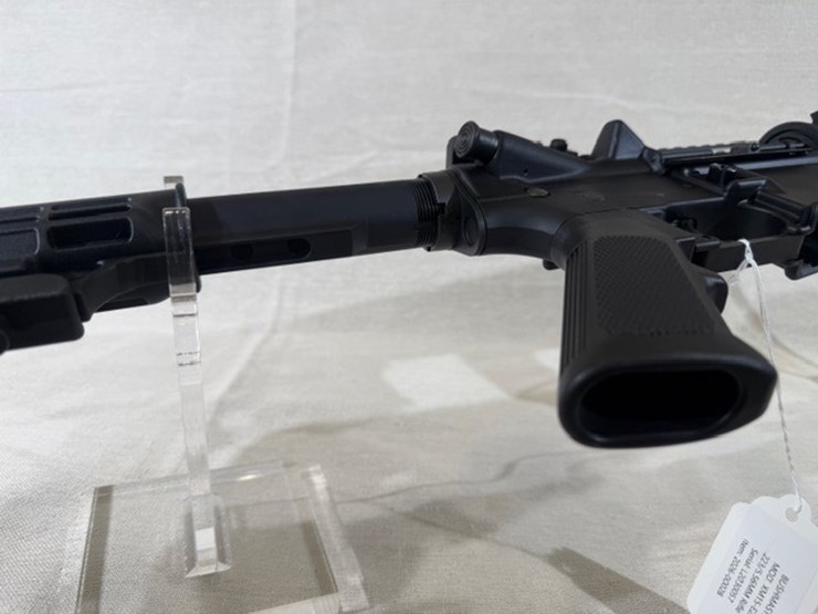 #213-•-bushmaster-model-xm15-e2s-ar-rifle-image-35