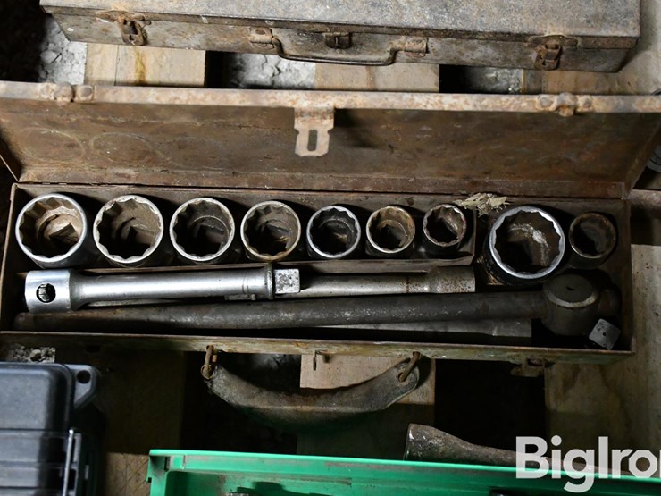 pallet-of-farm-support-image-11