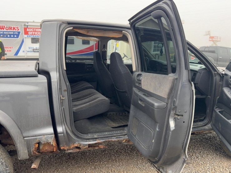 2002-dodge-dakota-image-14