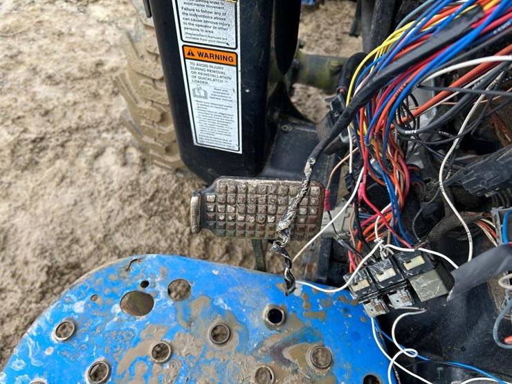 new-holland-tc35-image-23