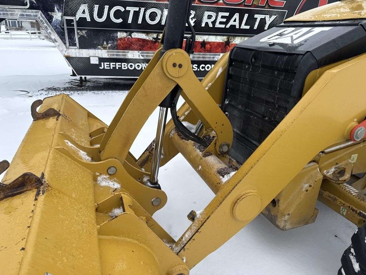 caterpillar-420f-image-9