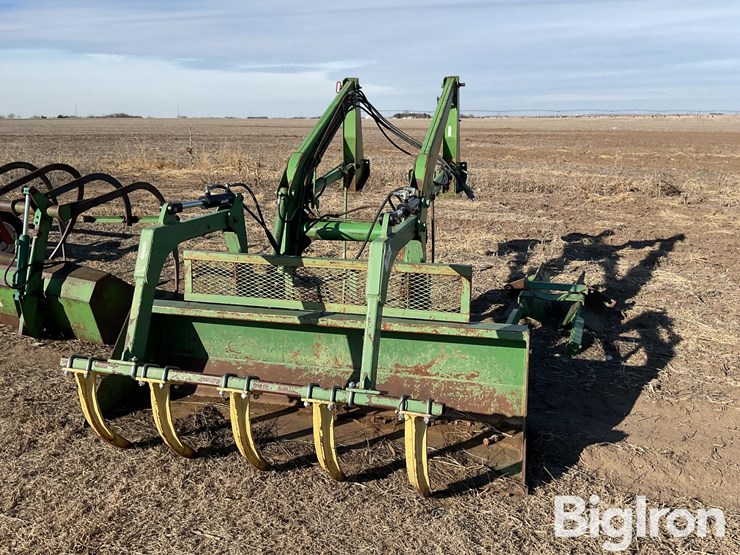 john-deere-158-image-2