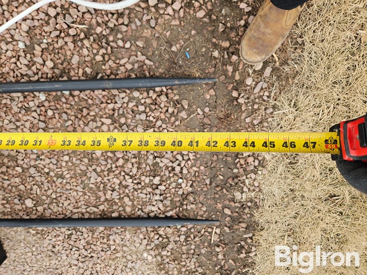 2025-pabreak-bale-spear-skid-steer-attachment-image-9