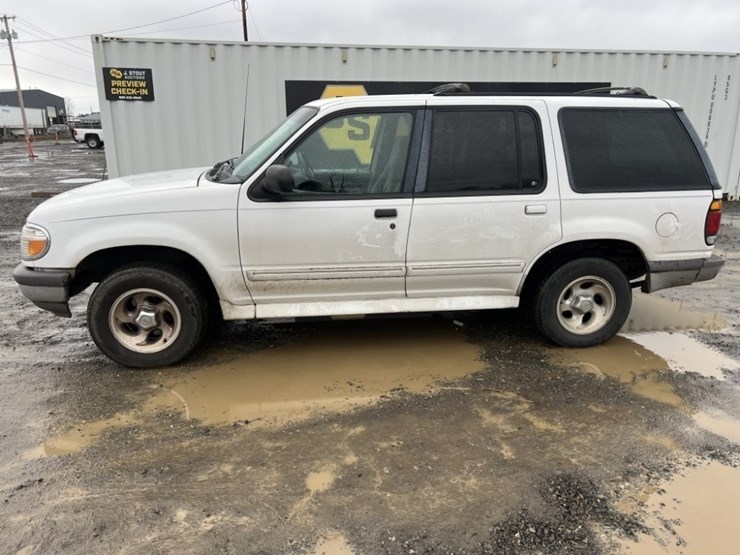 1997-ford-explorer-xlt-image-7